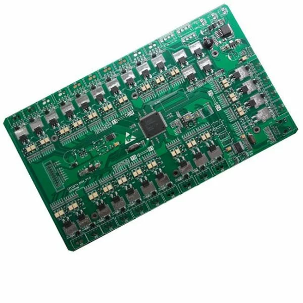 7 Montaje de la placa de circuito impreso del controlador de acceso jpg